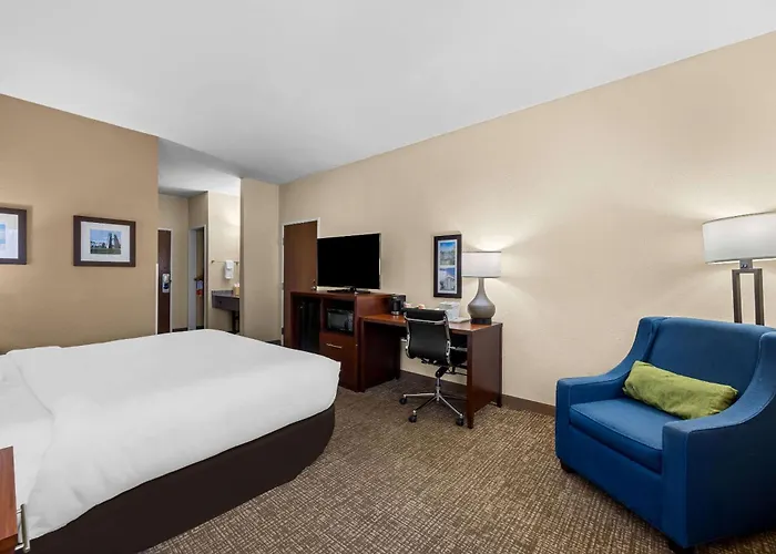 Comfort Inn & Suites Pueblo